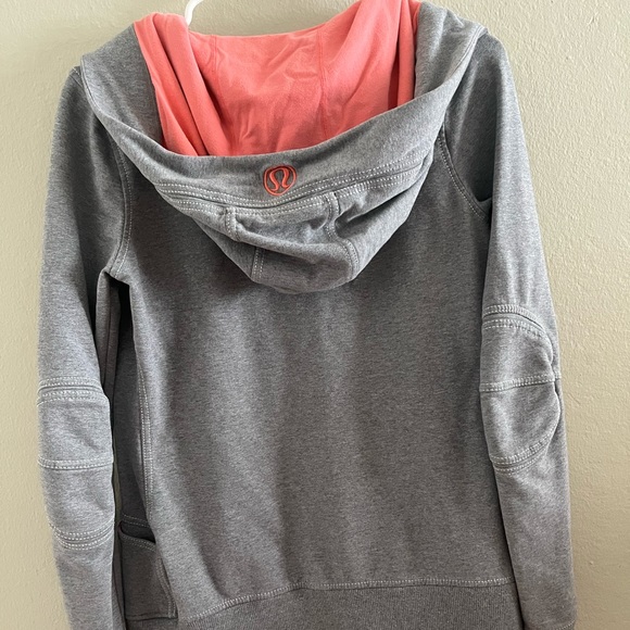 lululemon athletica Sweaters - Lululemon Sweater/hoodie jacket!